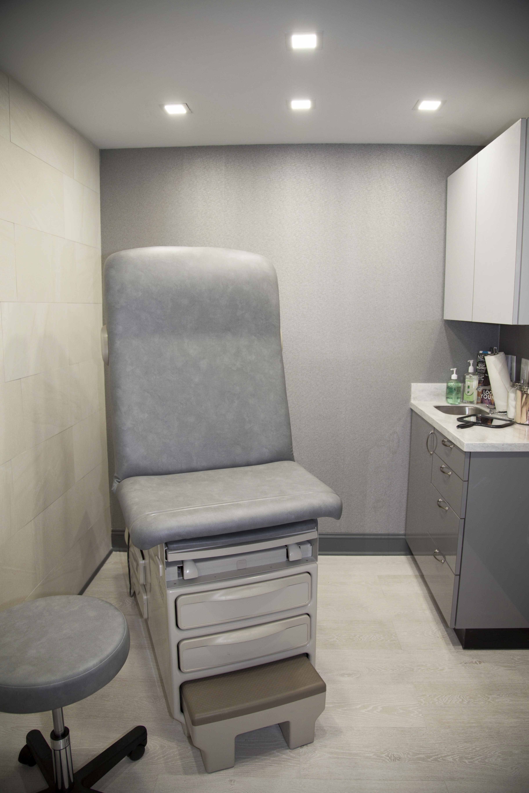 45 East 72nd Street, #1C