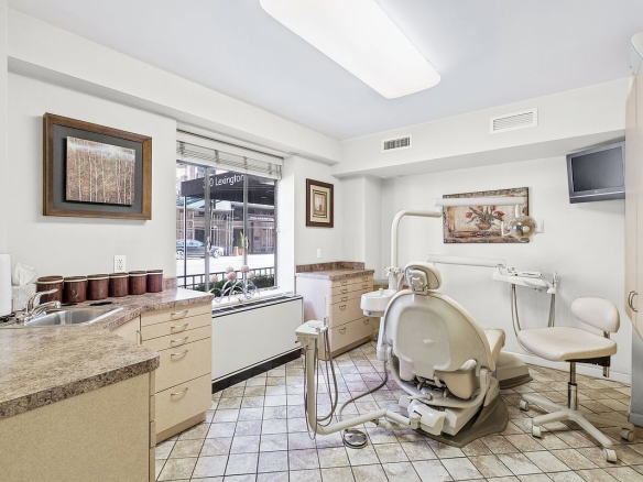 310 Lexington Avenue, #1E
