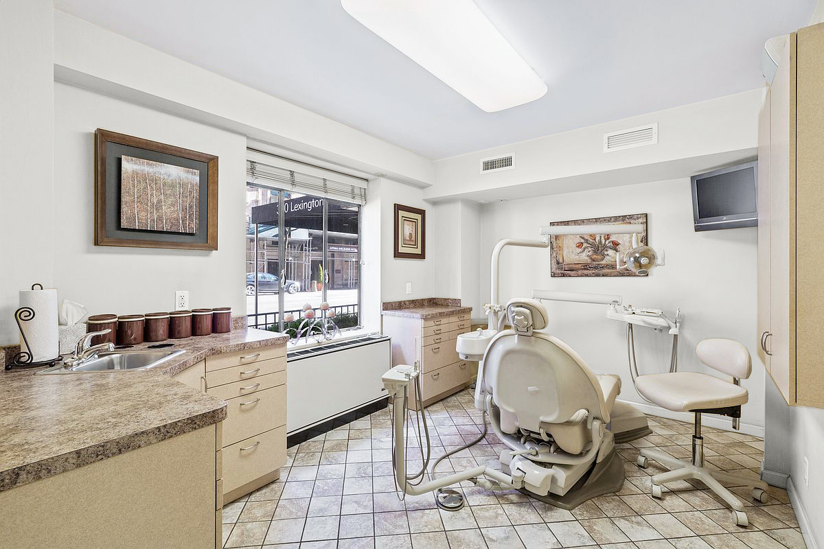 310 Lexington Avenue, #1E