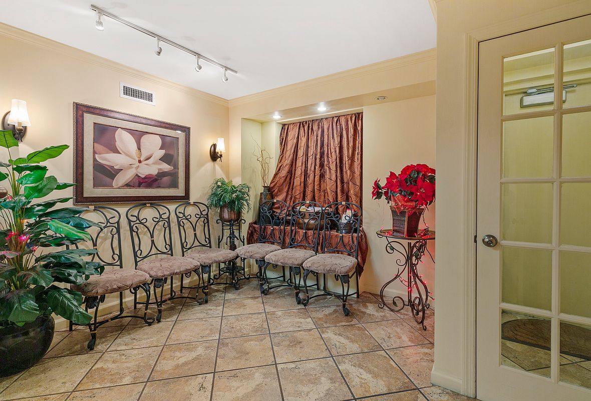 310 Lexington Avenue, #1E