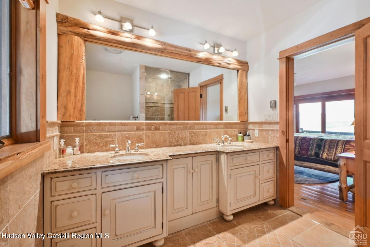 22 The Loop - MLS photo 20