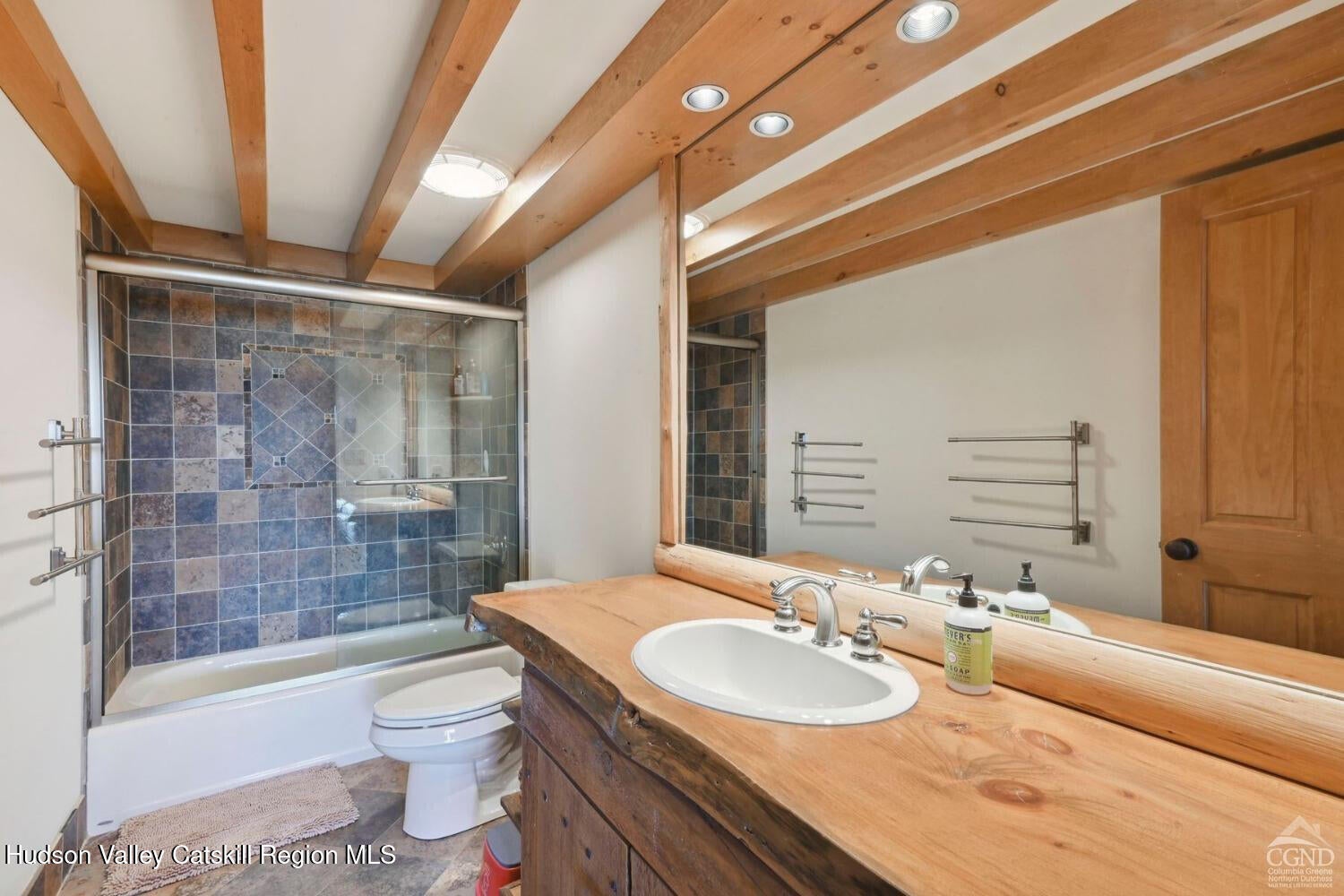 22 The Loop - MLS photo 41
